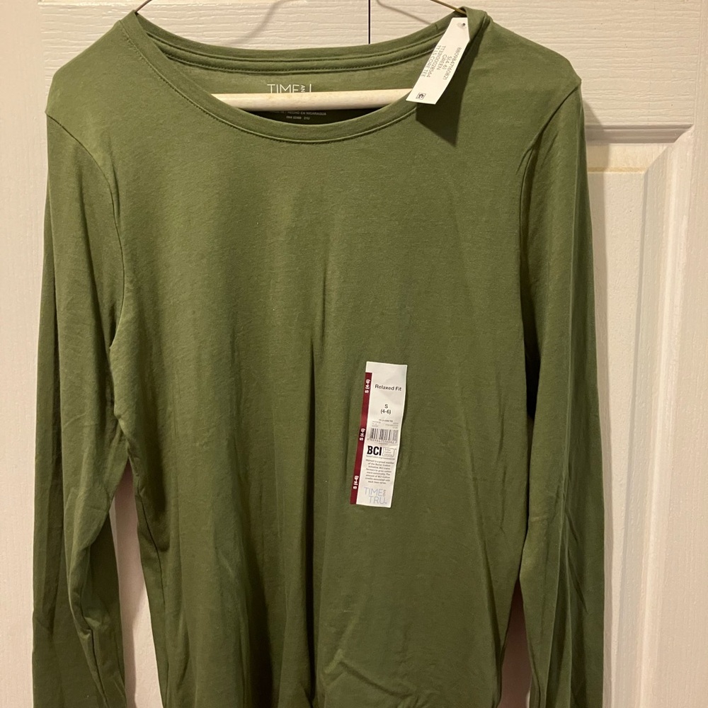 Long sleeve tee. Size small.